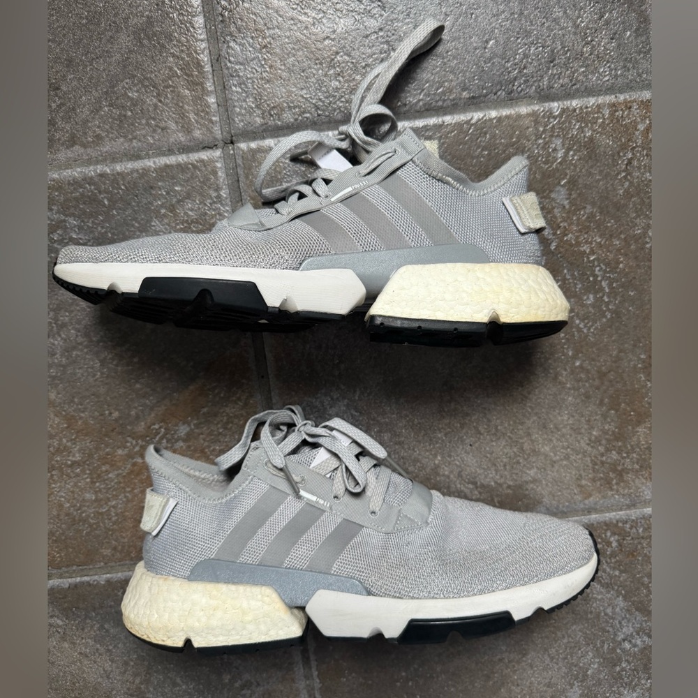 Men's Adidas POD-3.1 Gray
Athletic Shoe B37368 Size 11.5
